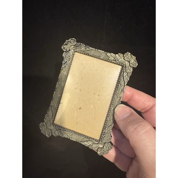 Vtg Tiny Ornate Metal Photo Frame Floral Design Easel Back plastic  glass - Picture 2 of 5